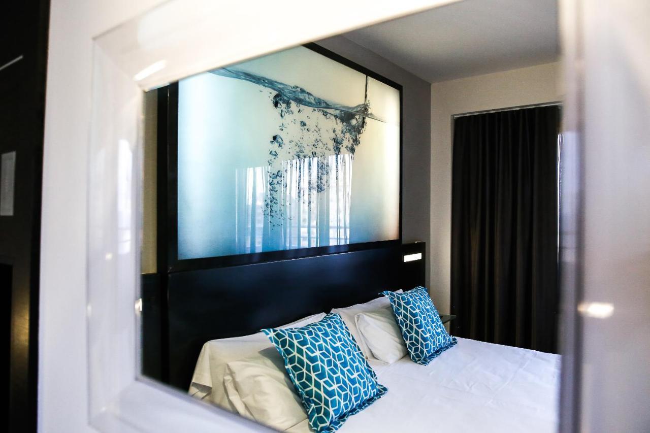 4us Vip Hotel 4*